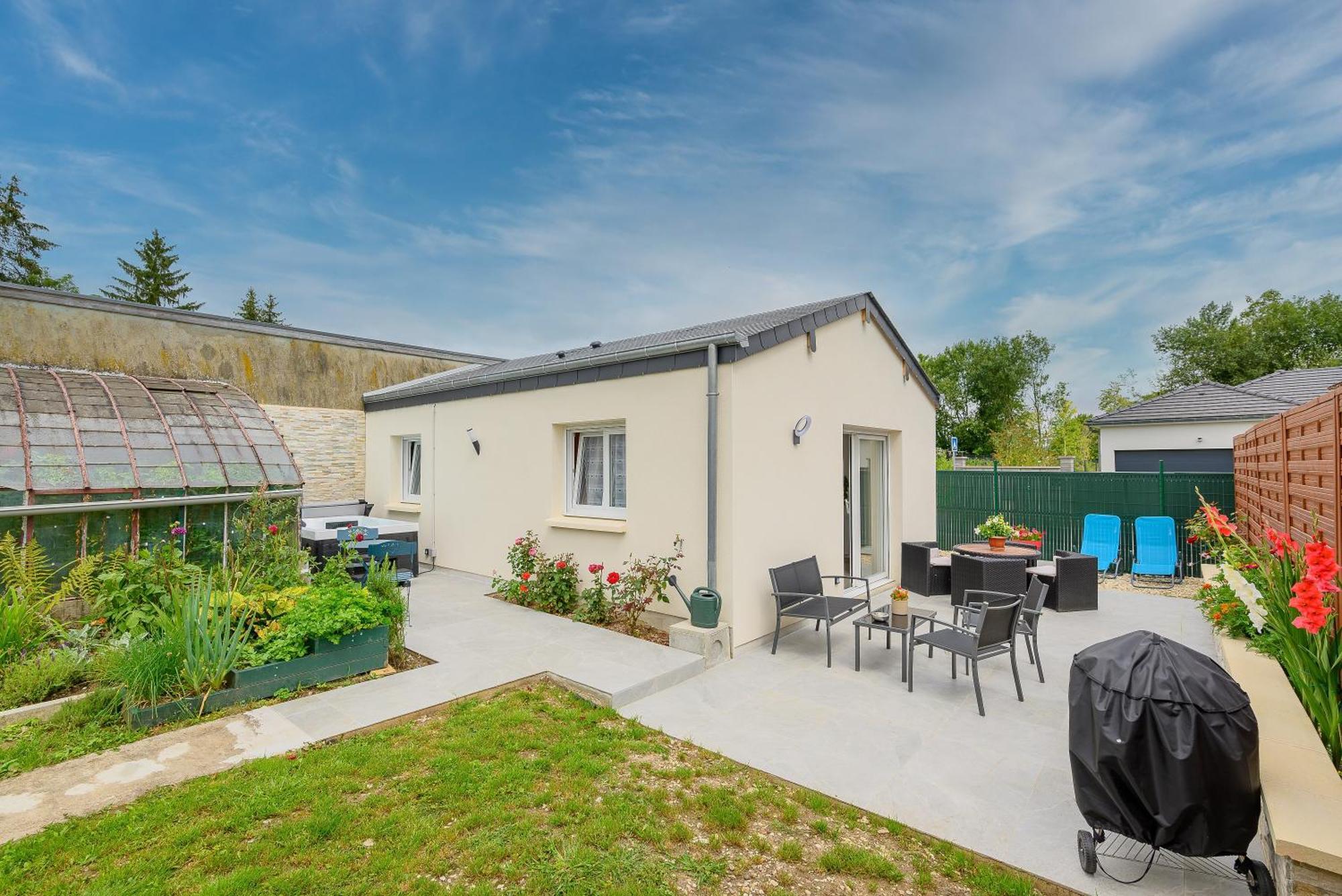 Gite De Mam'S - Voie Verte Bazeilles Exteriör bild